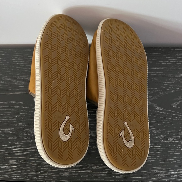 Men’s Size US 10 Olukai mules/slip on shoes Tan Leather *Used* - Picture 5 of 6